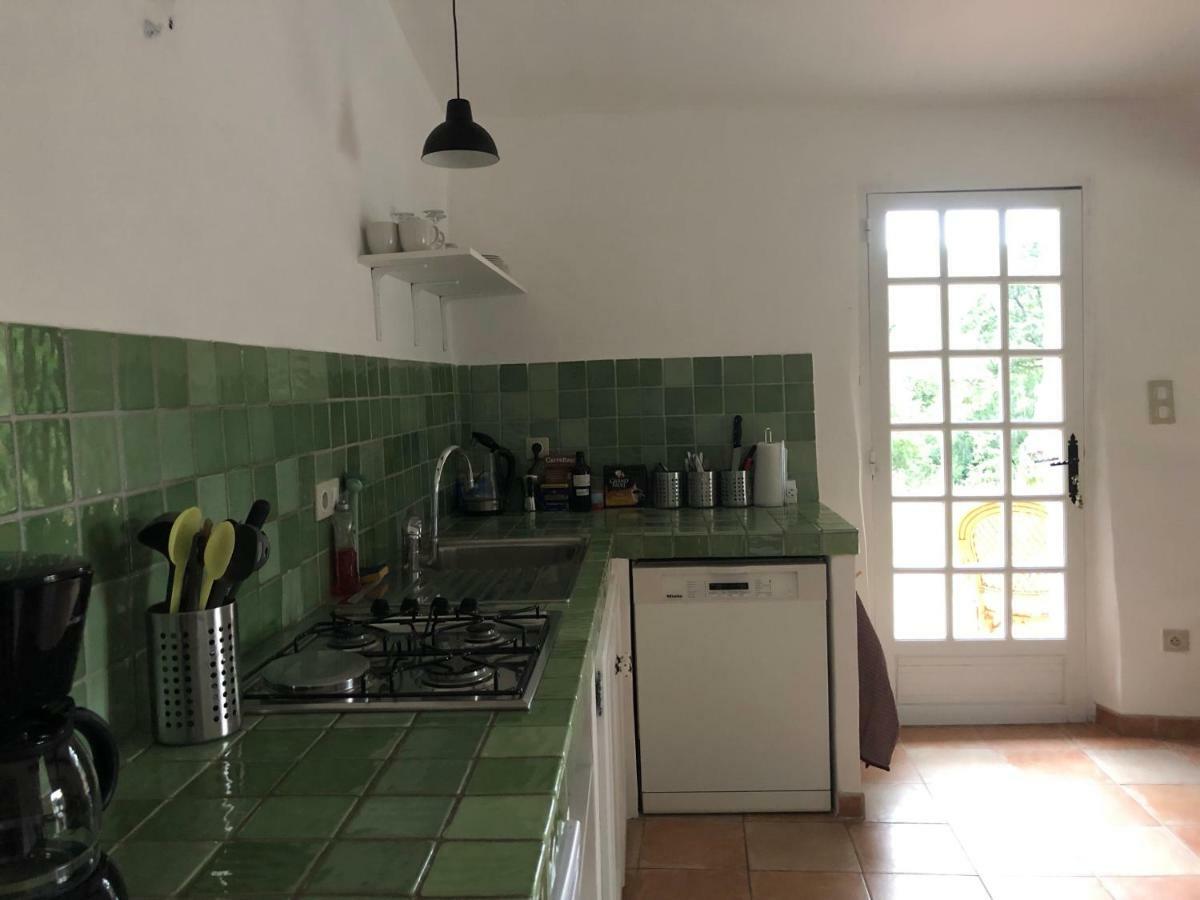 Ferme Le Pavillon Panzió Bargemon Kültér fotó