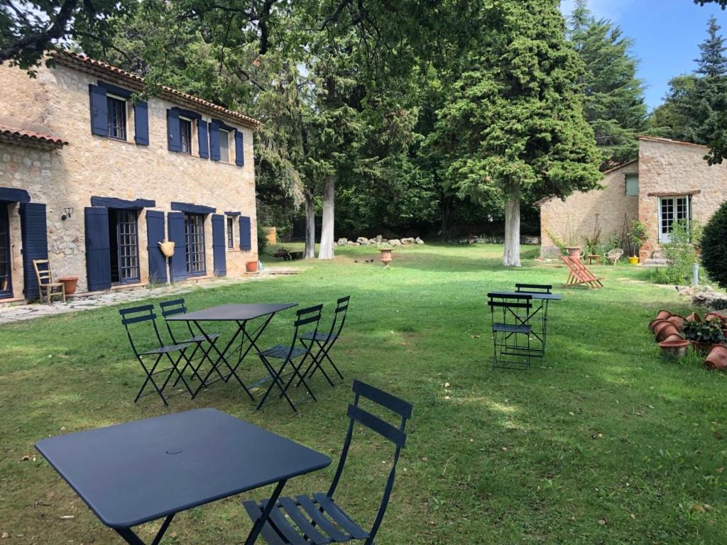 Ferme Le Pavillon Panzió Bargemon Kültér fotó